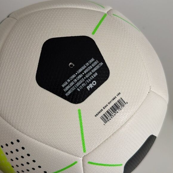 Nike Futsal Pro Soccer Ball NWOT - Picture 4 of 4